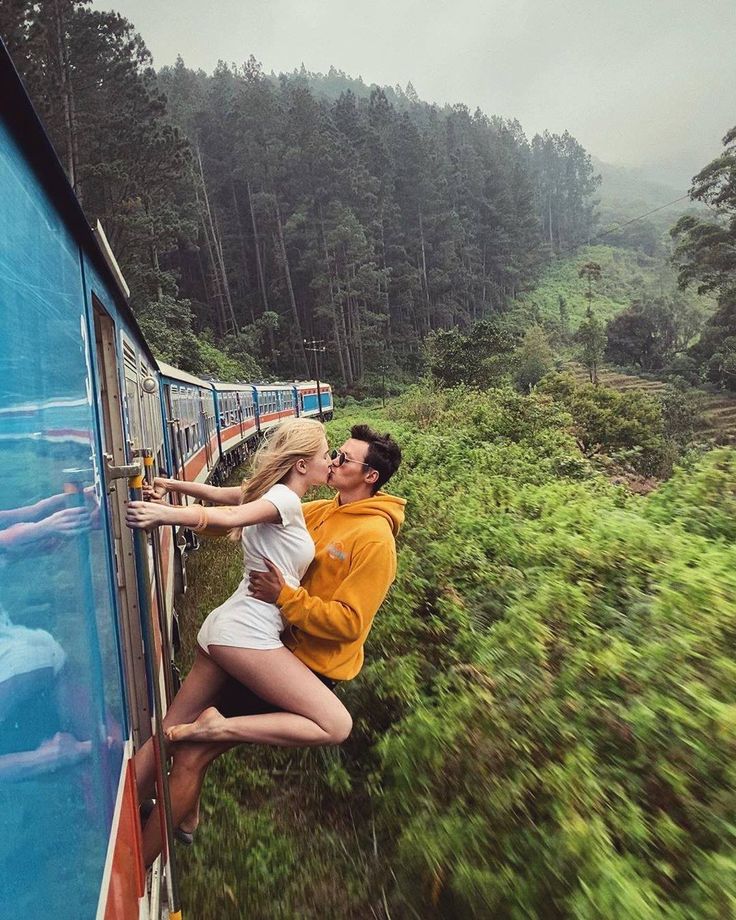 Kandy → Ella Scenic Train Journey